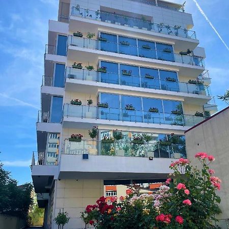 Marshal Garden Hotel Bucureşti Eksteriør bilde The building of the Embassy of the Republic of Korea in Belgrade