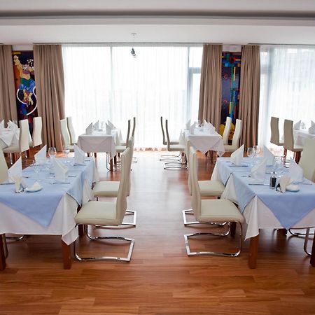 Marshal Garden Hotel Bucureşti Restaurant bilde Restaurant