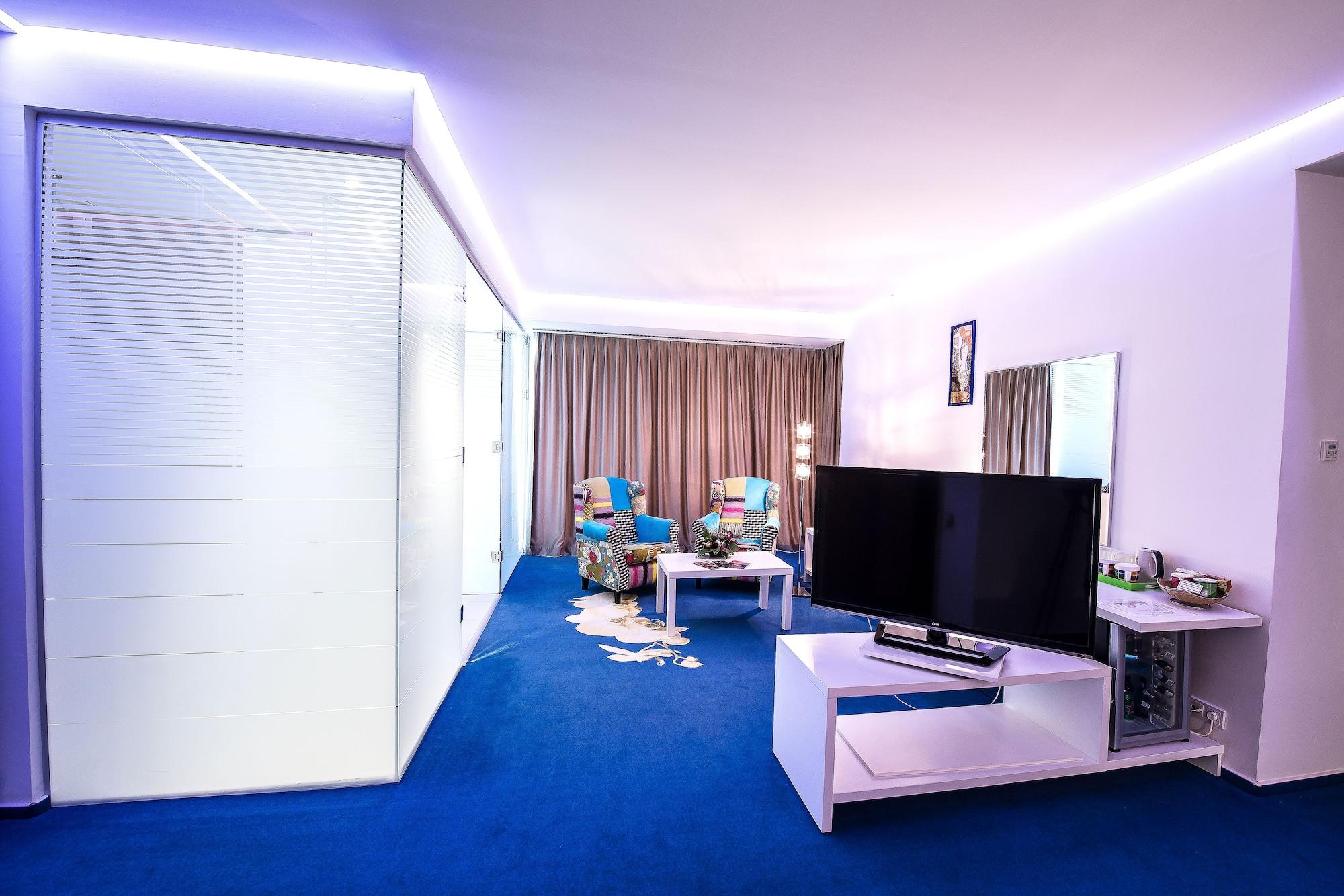 Marshal Garden Hotel Bucureşti Eksteriør bilde A room at the hotel