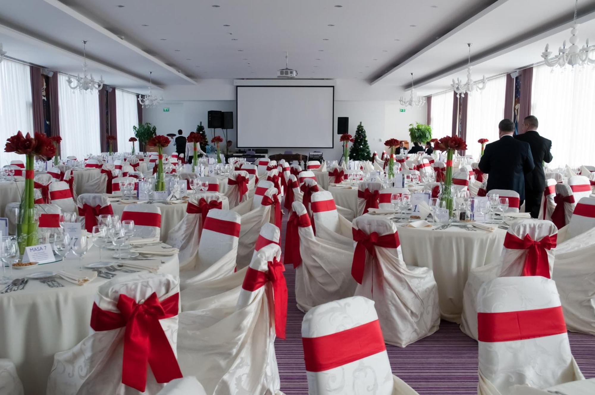 Marshal Garden Hotel Bucureşti Eksteriør bilde A wedding reception