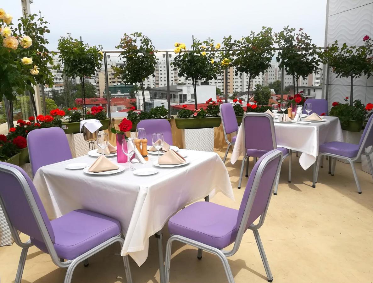 Marshal Garden Hotel Bucureşti Eksteriør bilde The rooftop garden
